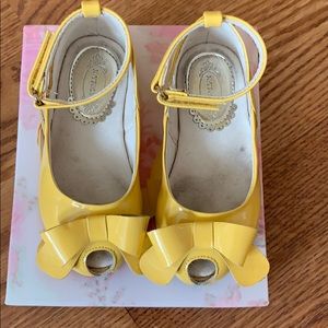Joyfolie girl shoes size 7